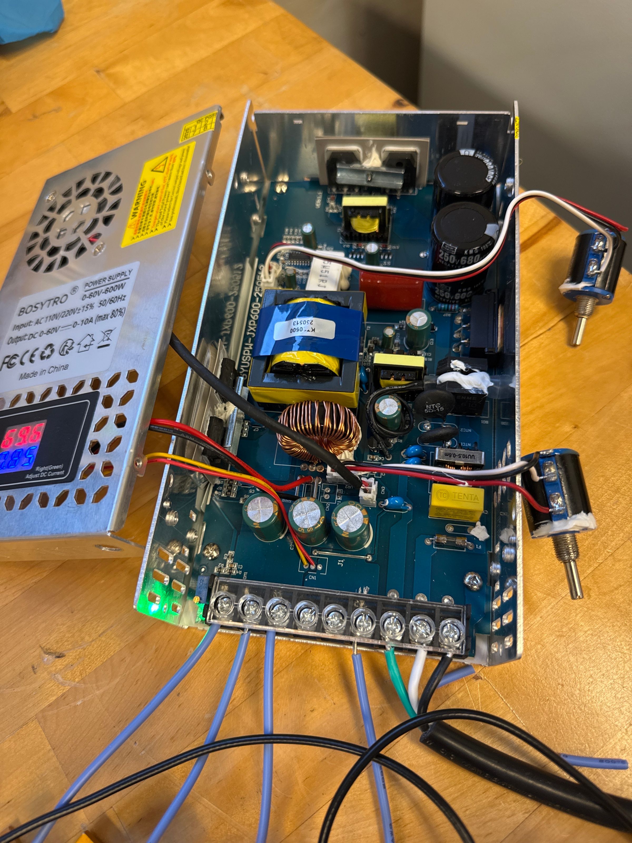 Input power supply